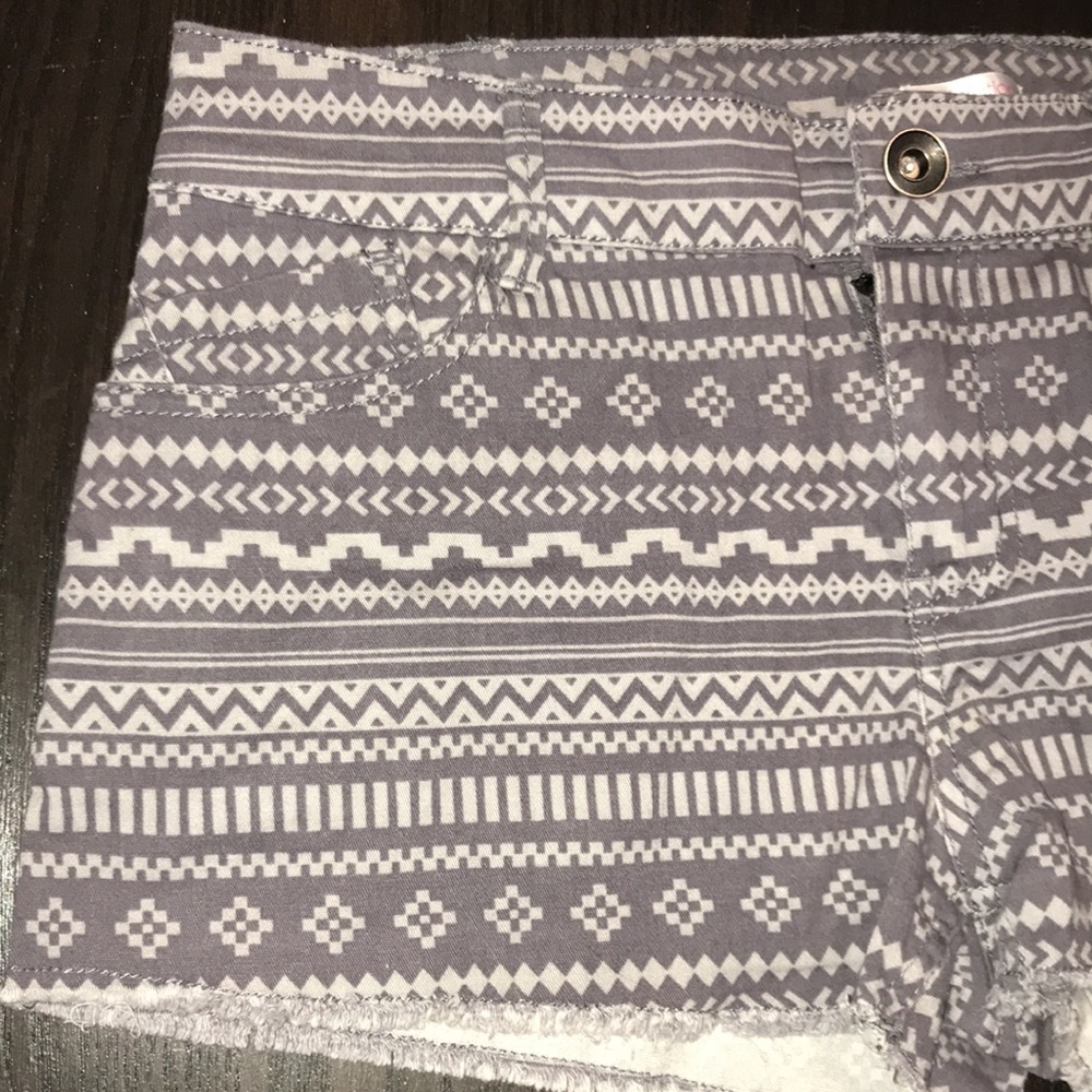 Aztec Print Shorts - Picture 3 of 7